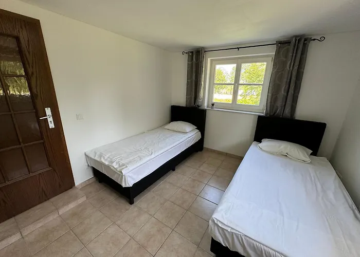 Hido Am Vendégház *